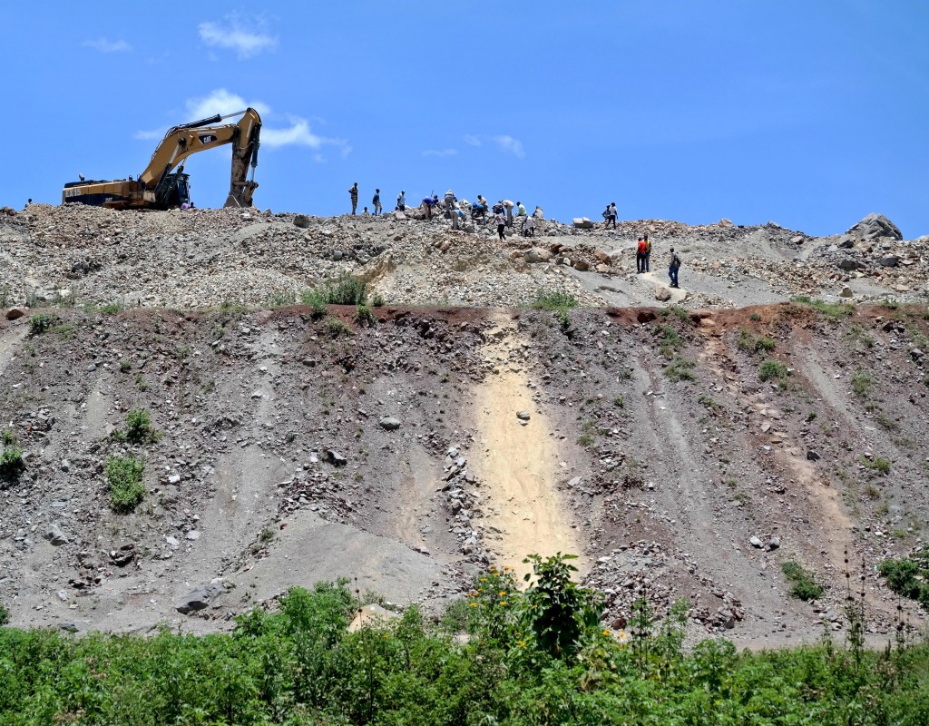 Tailing pile from gold mining at North Mara Mines, Tarime District, Tanzania. Jennifer Veilleux © 2016.